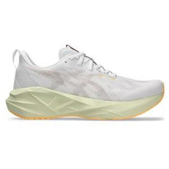 M. Asics Novablast 5 - 101